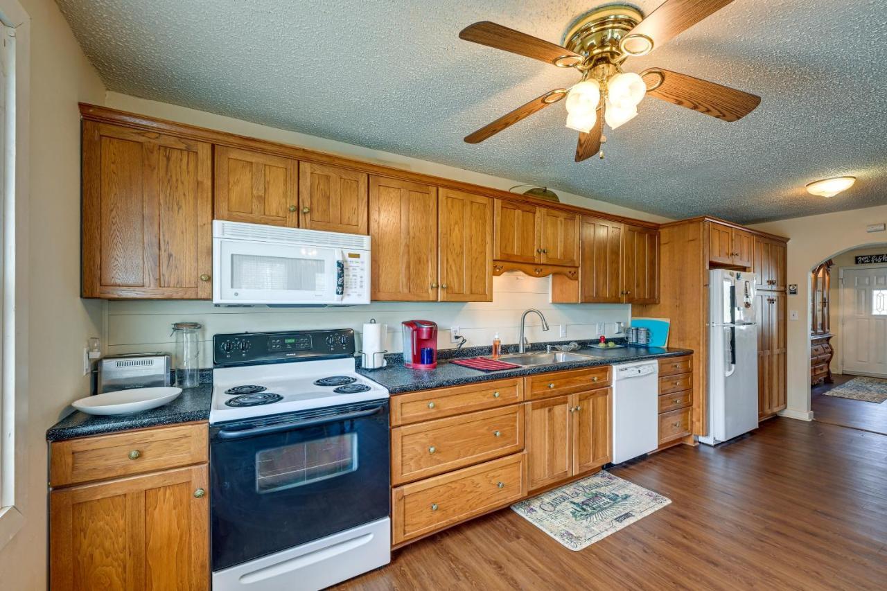 Vacation With Private Hot Tub Holiday home *