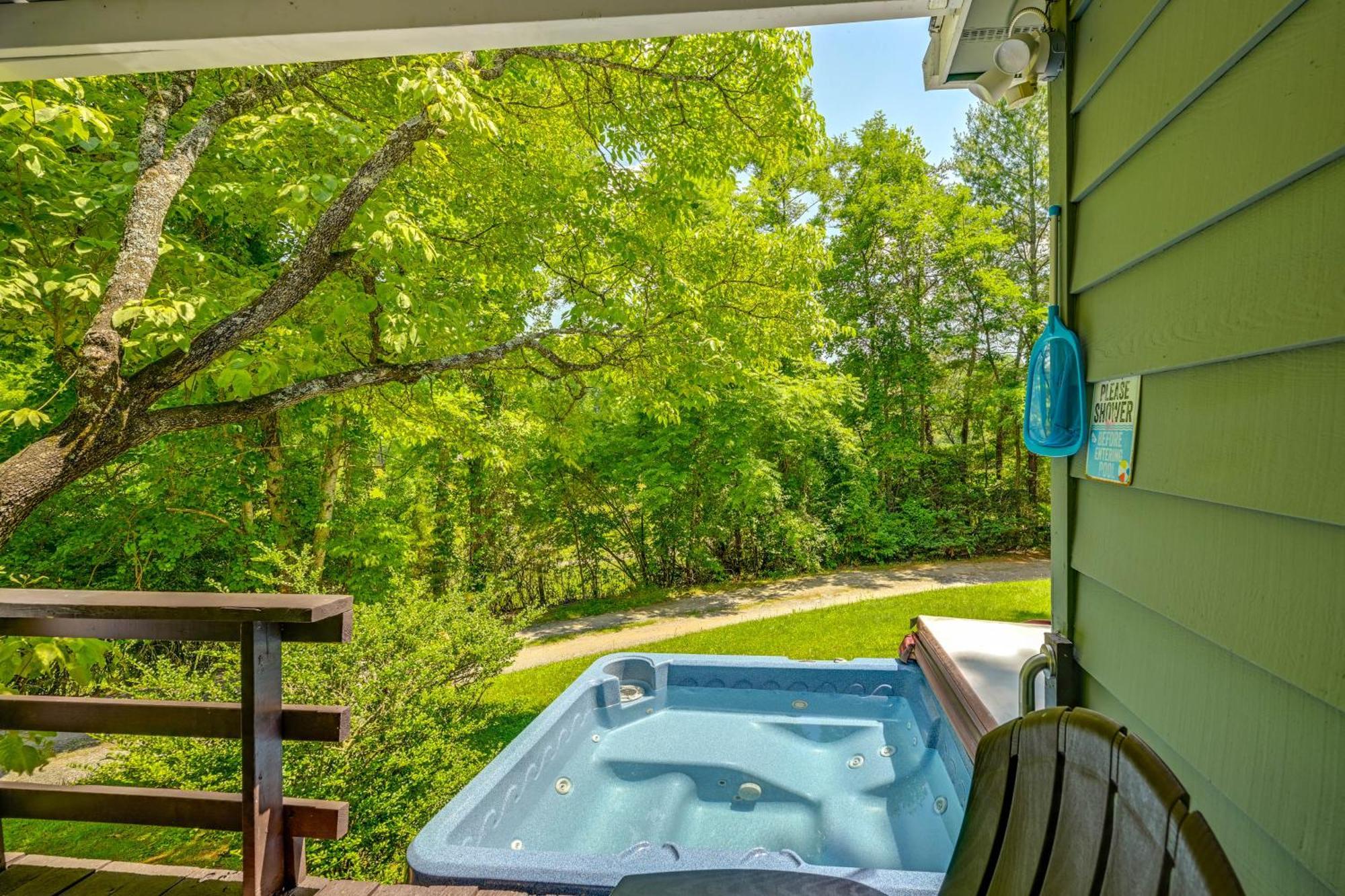 Holiday home Vacation With Private Hot Tub *