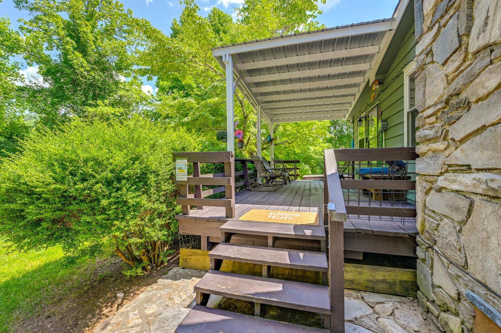 Vacation With Private Hot Tub * Whittier